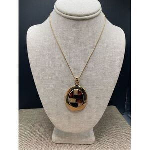Vintage KC Signed Gold Tone Metal Enameled Oval Pendant Necklace